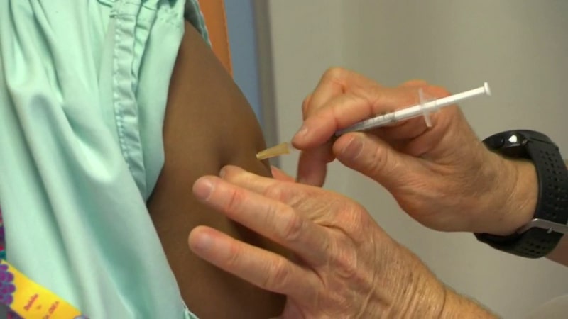 Las-vacunas-de-Pfizer-y-Moderna-son-efectivas-para-prevenir-contagios-segun-los-CDC