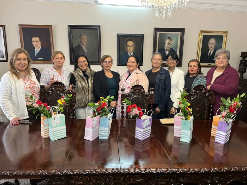 Dia_de_las_madres_Academia_Nacional_de_Medicina_1